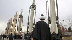 ايران غاضبة من موقف مشترك لبريطانيا-فرنسا-المانيا