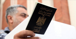 العراق يبدي استعداده لإعادة "جنسيته" لمن جردتهم الكويت من "المواطنة"
