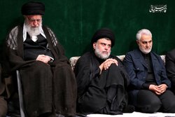 التيار الصدري يعلق على توسط زعيمه خامنئي وسليماني في ايران